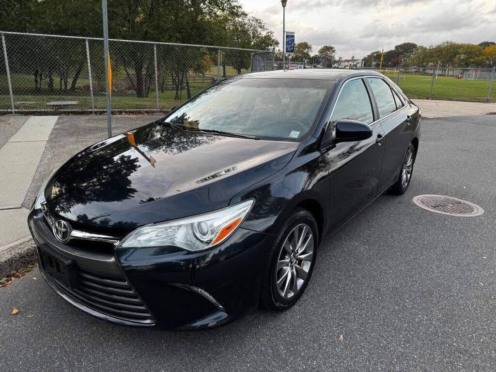 
								2015 Toyota Camry XLE full									