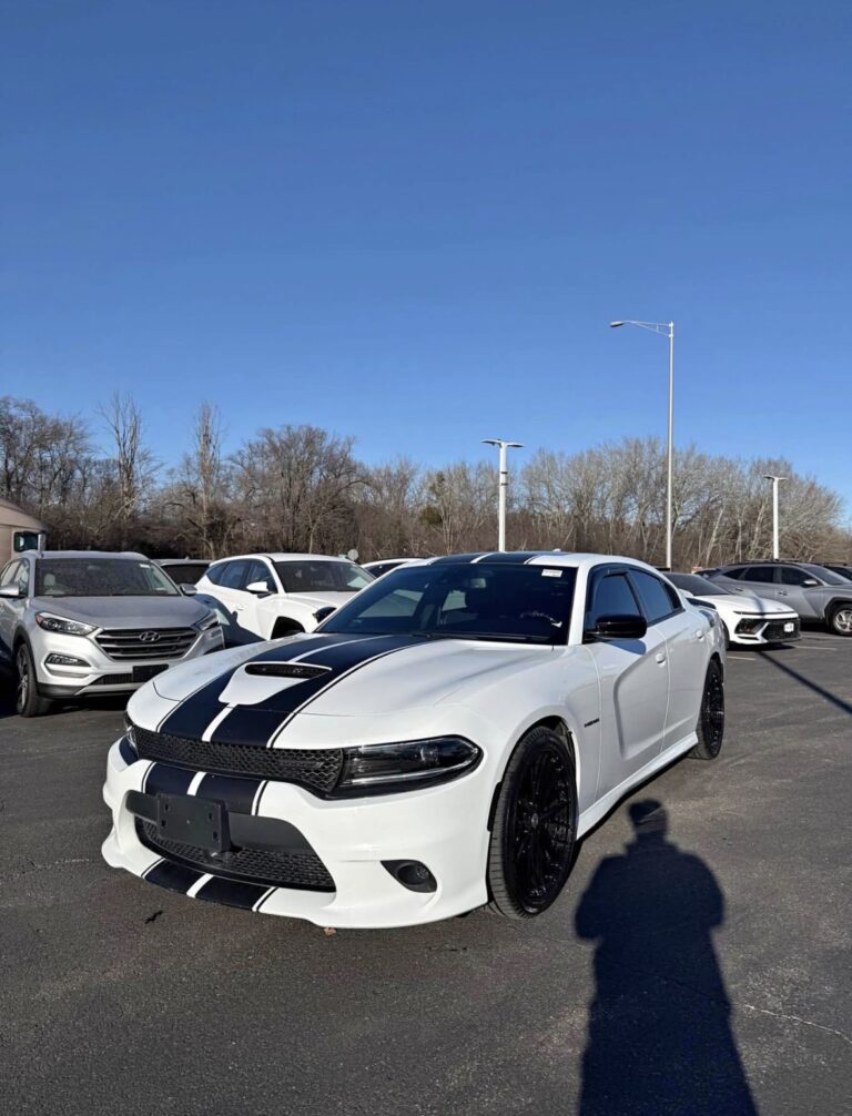 2022 Dodge Charger · R/T Sedan 4D